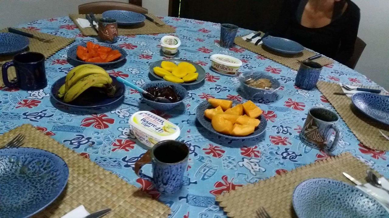 Tifaifai Et Cafe Huahine Bed & Breakfast Fare ภายนอก รูปภาพ